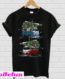 Volkswagen Kombi Carrying Christmas tree T-shirt