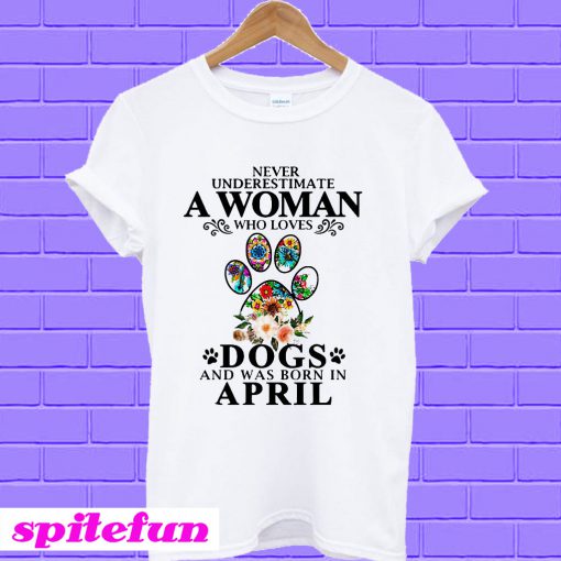 I am a simple woman I like sunshine horses dogs T-Shirt