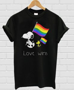 Snoopy And Woodstock Love Wins LGBT T-shirt