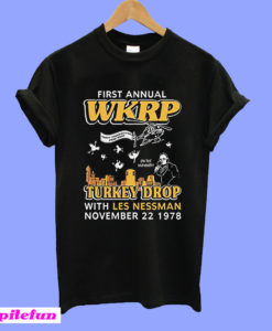 Sleeky First Annual WKRP Turkey Drop Les Nessman T-Shirt