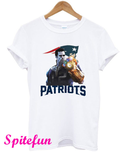 Tom Brady 12 Thanos infinity gauntlet Patriots T-Shirt