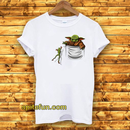 Pocket Baby Yoda Hunting Frog Star Wars T-Shirt