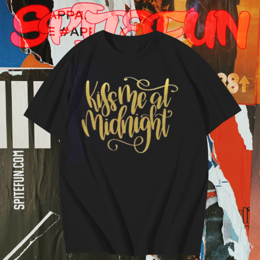 Kiss me at midnight T Shirt TPKJ1